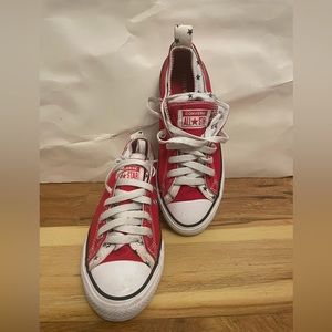 Cute Converse All Star Girls Red Sneakers Size 3.5.